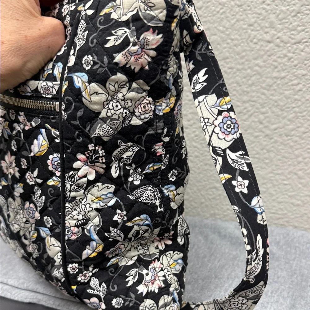Vera Bradley Zip Top Hippy Crossbody Black and White Floral Bag - Picture 6 of 10